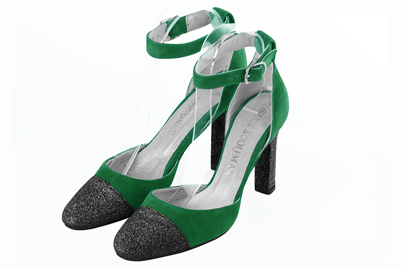 Gloss black and emerald green women's open side shoes, with a strap around the ankle. Round toe. Very high kitten heels. Front view - Florence KOOIJMAN